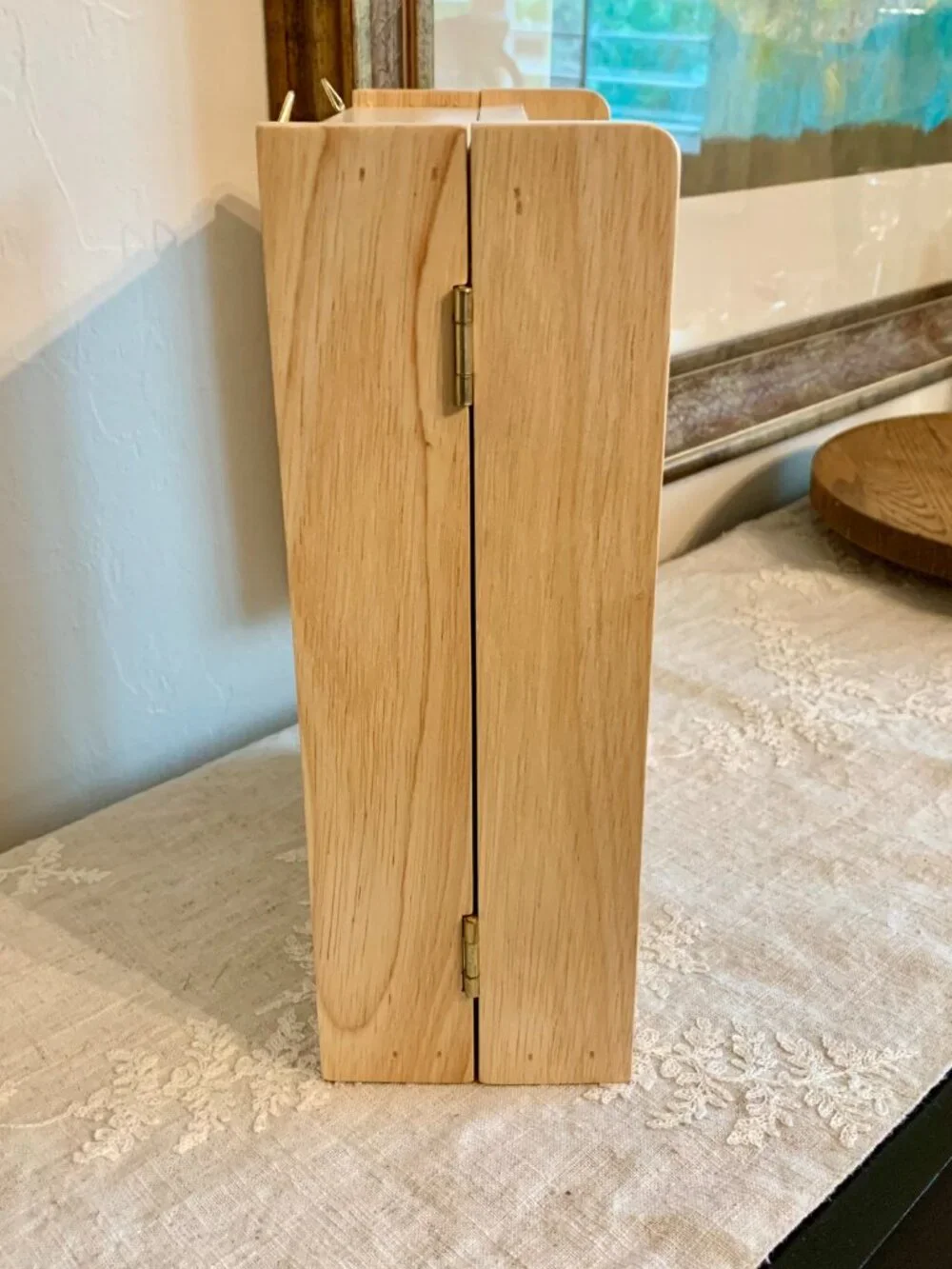 Wood Wall Hanging Mail Letter Rack and Hinged Hidden Key Organizer